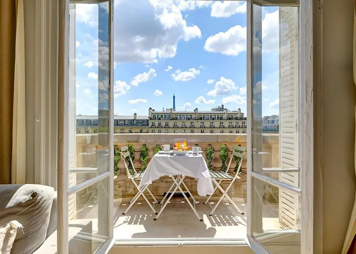 Bluestay 245 -duplex Sur Les Champs-elysees+balcon Apartmán *