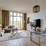 Bluestay 245 -duplex Sur Les Champs-elysées+balcon *